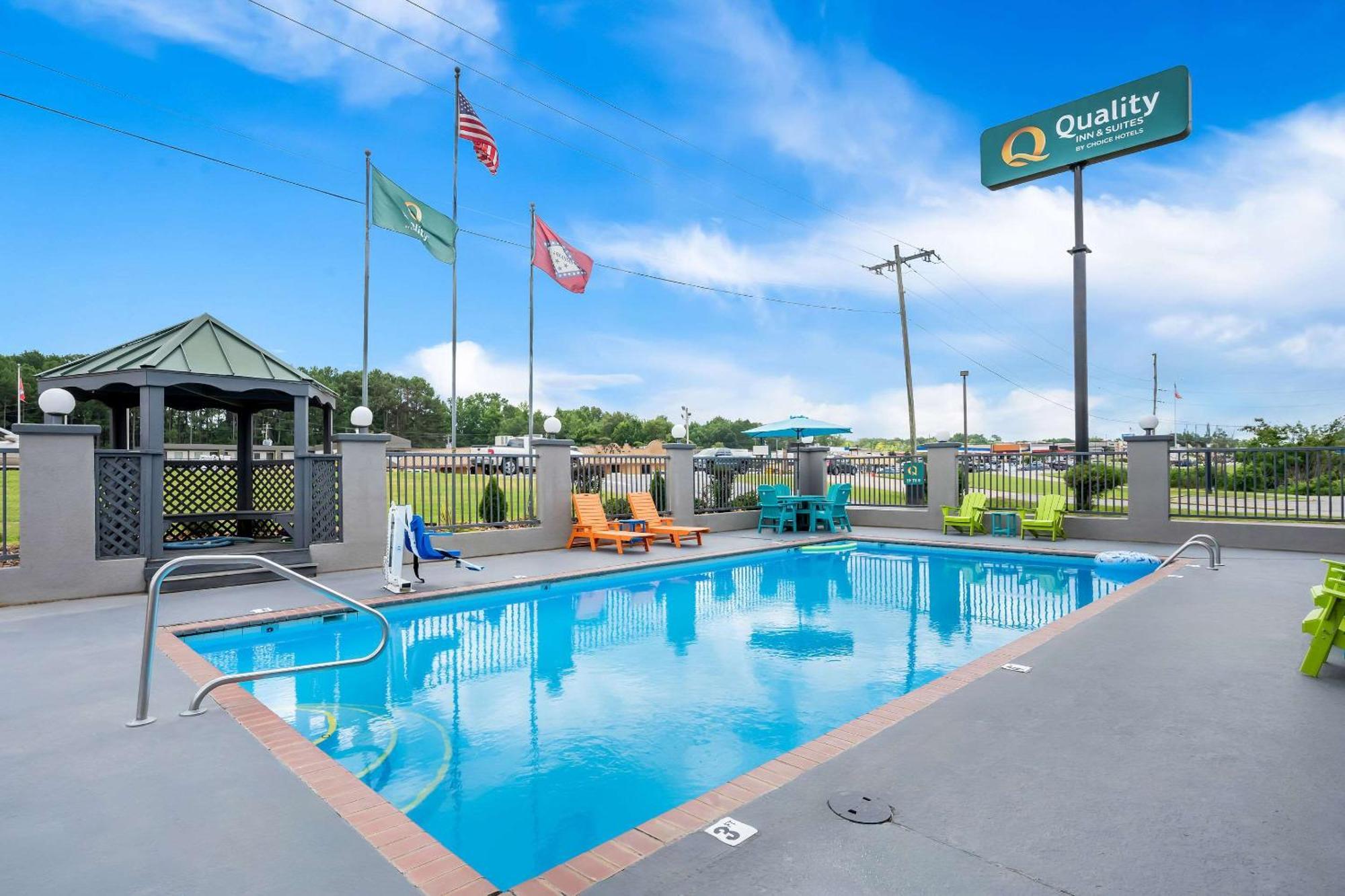 Quality Inn & Suites Monticello Екстериор снимка