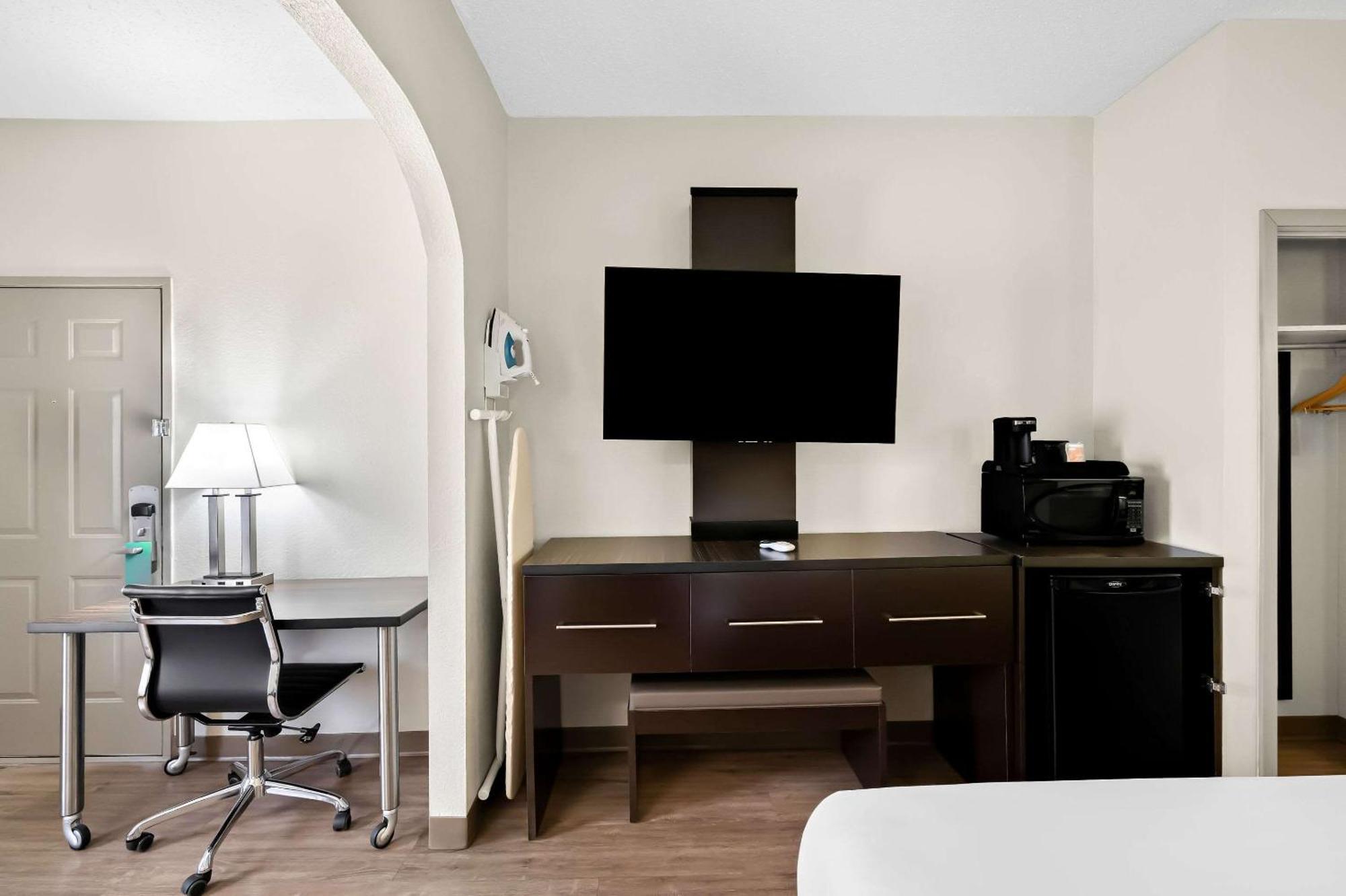 Quality Inn & Suites Monticello Екстериор снимка