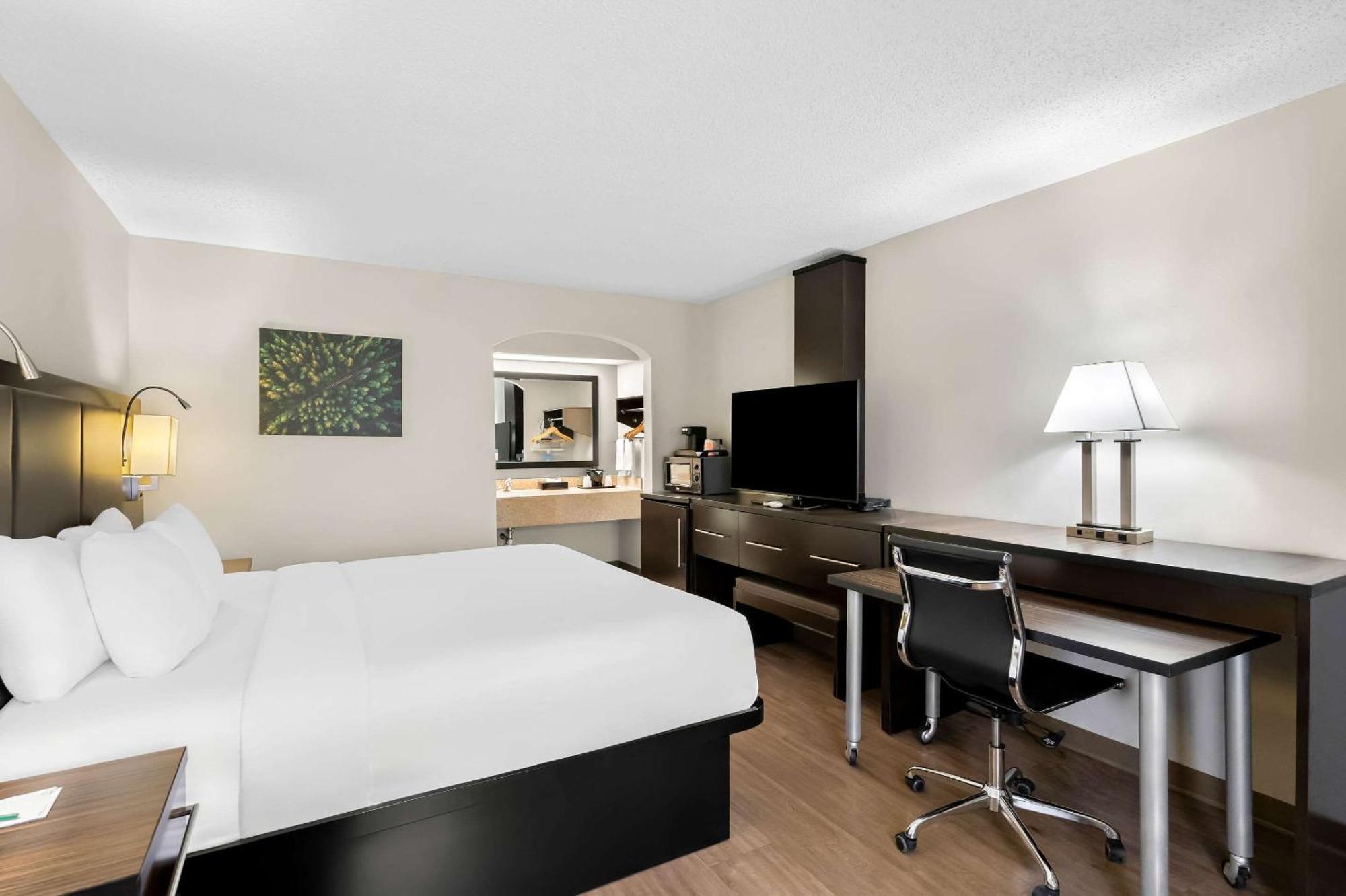 Quality Inn & Suites Monticello Екстериор снимка