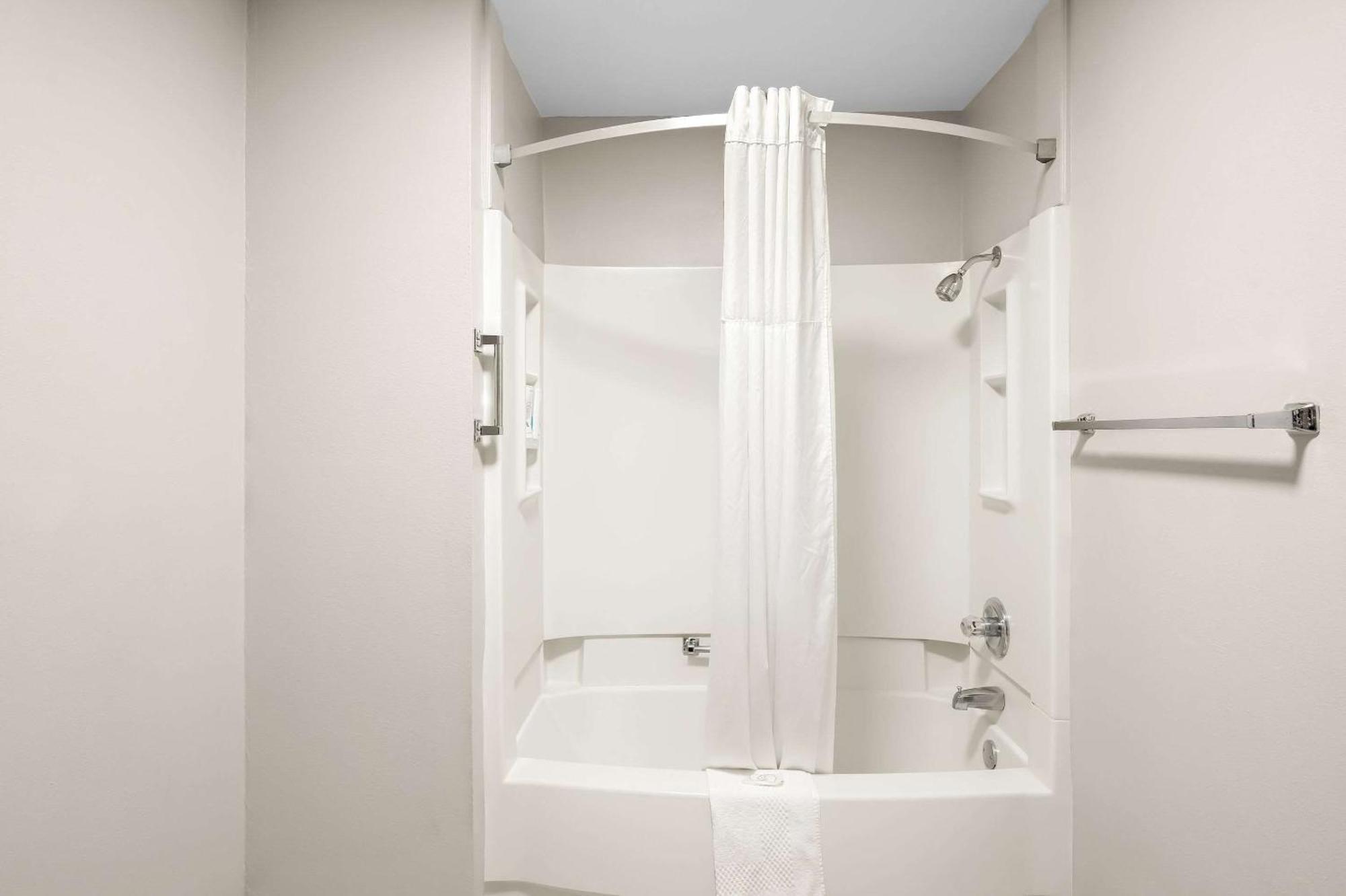 Quality Inn & Suites Monticello Екстериор снимка