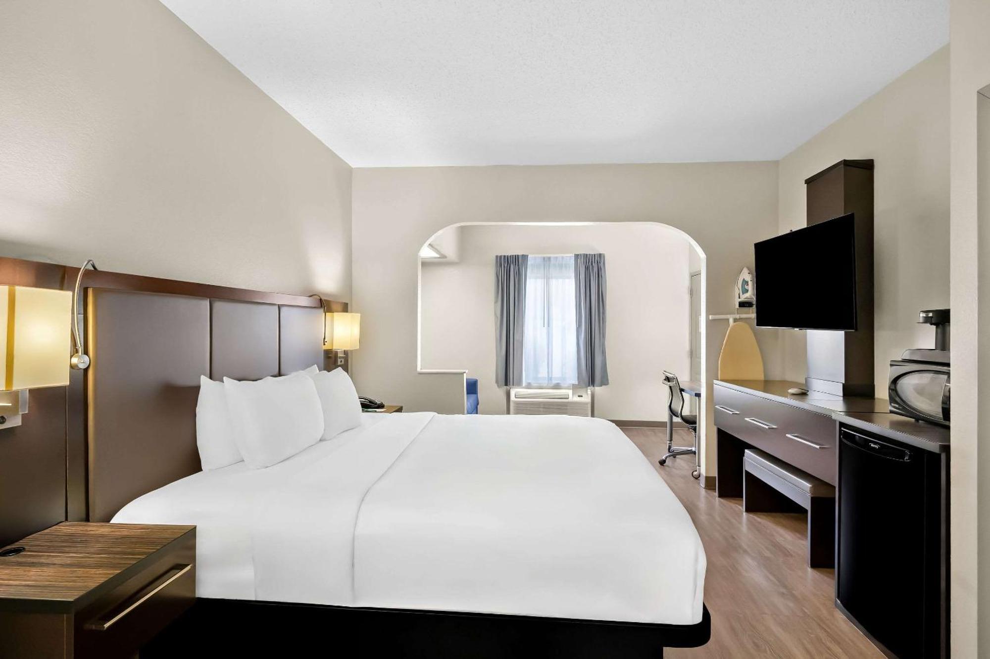 Quality Inn & Suites Monticello Екстериор снимка